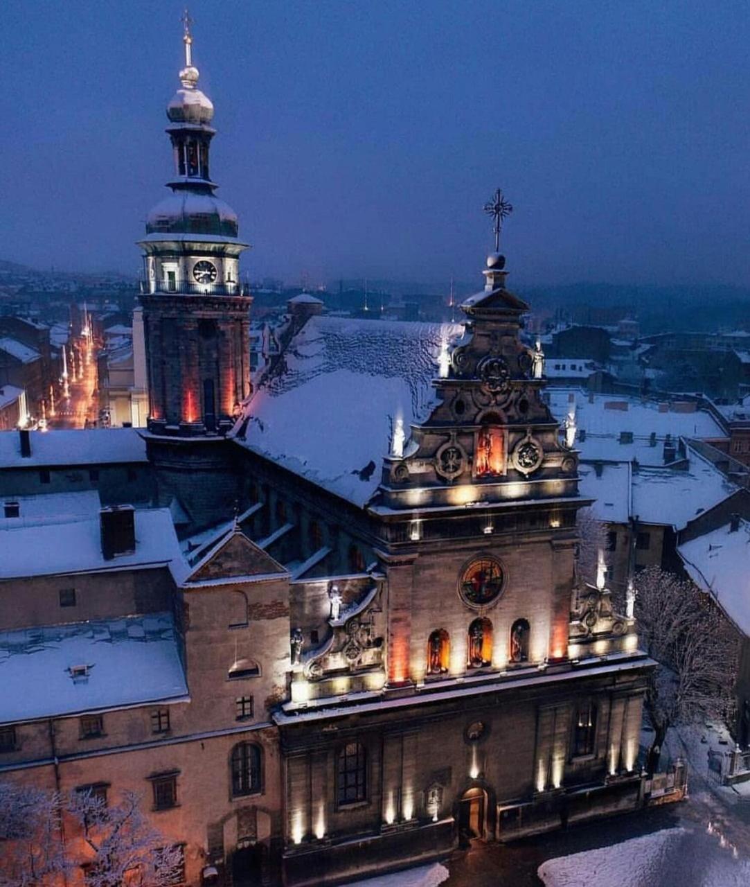Edem Apartments in Lviv Buitenkant foto